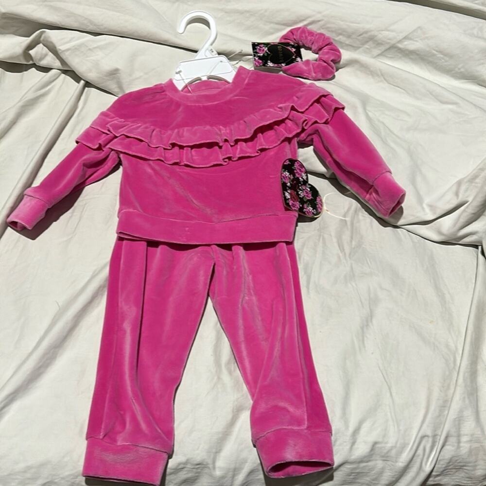 Btween 12m hot pink velour ruffled sweatsuit and scrunchie nwt perfect